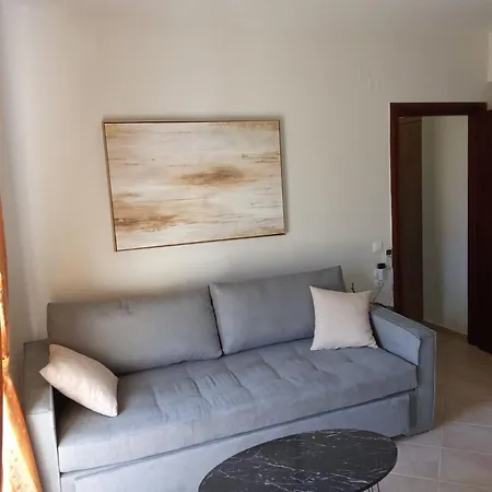 Alkioni Suites, Beachfront, With Mountain View קוקינוס פירגוס