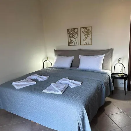 דירה Alkioni Suites, Beachfront, With Mountain View קוקינוס פירגוס